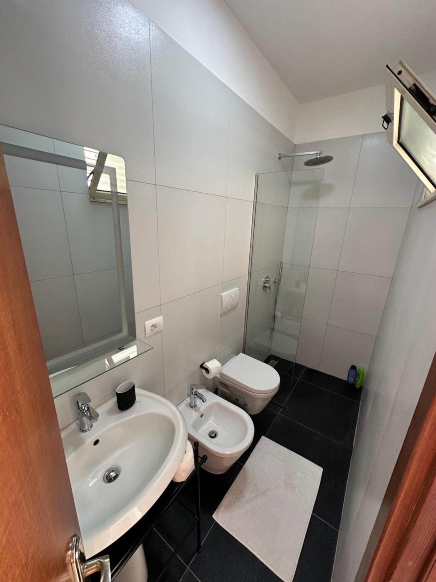 New Bazaar Studios Tirana Zewnętrze zdjęcie
